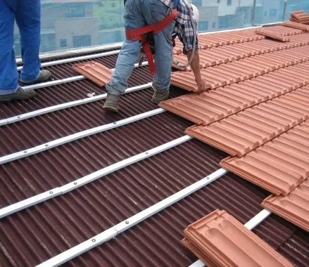 instalaciondeondulinebajotejaenhospitaletdellobregat barcelona 1920w